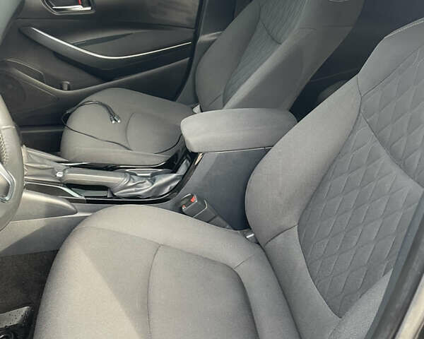 Черный Тойота Королла, объемом двигателя 1.6 л и пробегом 161 тыс. км за 14400 $, фото 11 на Automoto.ua