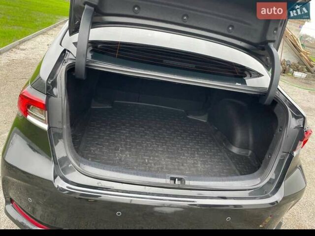 Черный Тойота Королла, объемом двигателя 1.6 л и пробегом 35 тыс. км за 19100 $, фото 22 на Automoto.ua