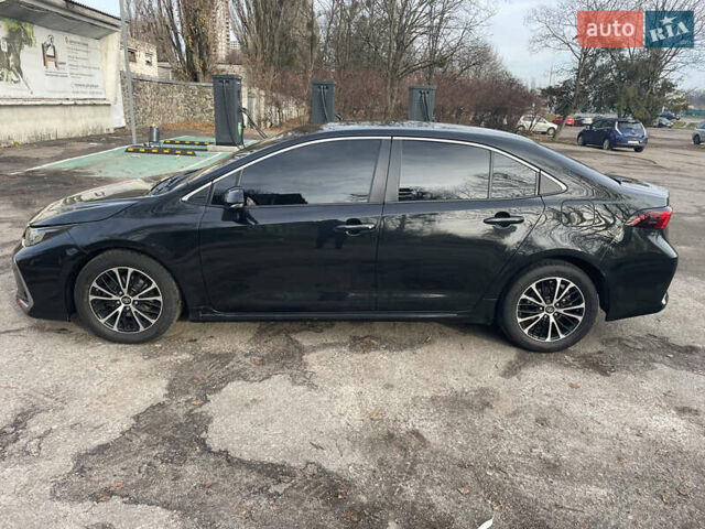 Черный Тойота Королла, объемом двигателя 1.6 л и пробегом 161 тыс. км за 14400 $, фото 4 на Automoto.ua