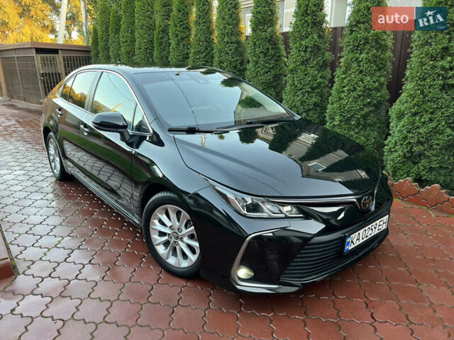 Тойота Королла 2019 в Броварах на Automoto.ua Черный Тойота Королла, объемом двигателя 1.6 л и пробегом 62 тыс. км за 18899 $, фото 3 на Automoto.ua
