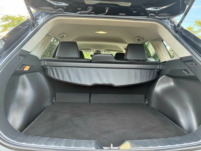 Черный Тойота Королла, объемом двигателя 2 л и пробегом 13 тыс. км за 12600 $, фото 12 на Automoto.ua