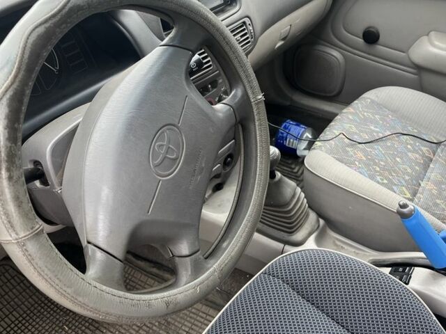 Фіолетовий Тойота Королла, об'ємом двигуна 1.3 л та пробігом 360 тис. км за 1700 $, фото 5 на Automoto.ua