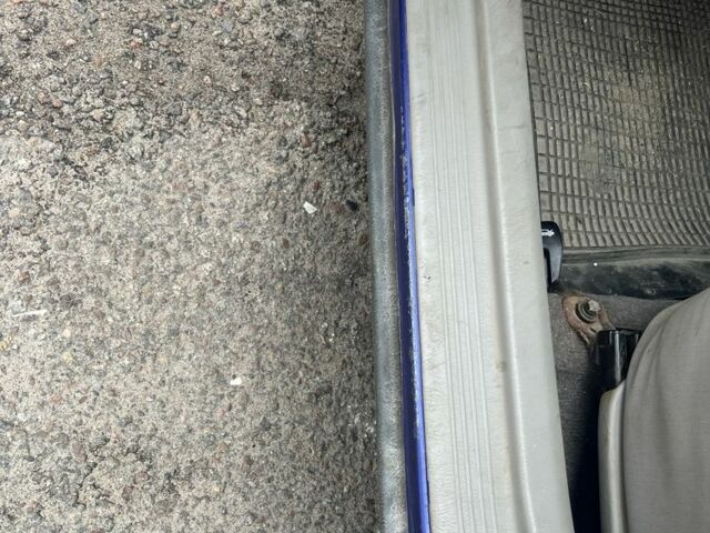 Фіолетовий Тойота Королла, об'ємом двигуна 1.3 л та пробігом 360 тис. км за 1700 $, фото 2 на Automoto.ua