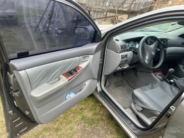 Коричневый Тойота Королла, объемом двигателя 1.8 л и пробегом 190 тыс. км за 1099 $, фото 6 на Automoto.ua