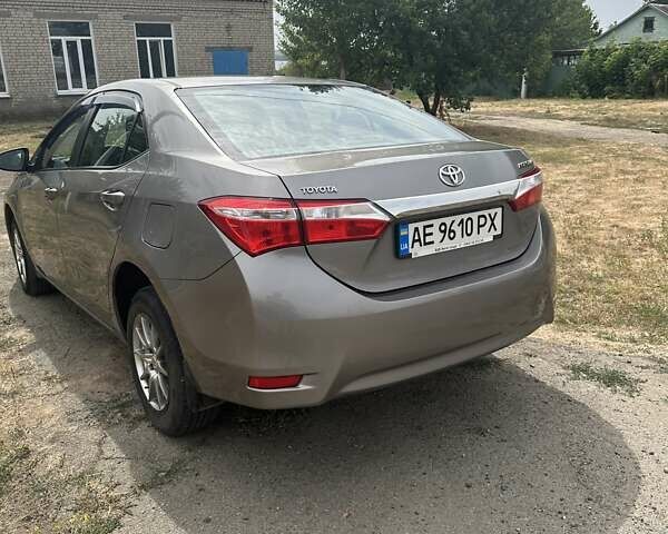 Коричневый Тойота Королла, объемом двигателя 1.3 л и пробегом 120 тыс. км за 9000 $, фото 2 на Automoto.ua