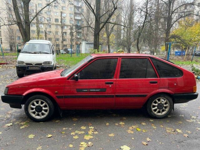 Красный Тойота Королла, объемом двигателя 1.6 л и пробегом 383 тыс. км за 1200 $, фото 5 на Automoto.ua