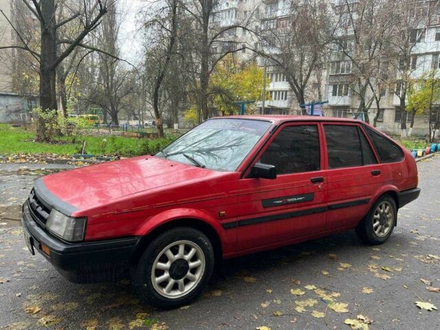 Красный Тойота Королла, объемом двигателя 1.6 л и пробегом 383 тыс. км за 1200 $, фото 6 на Automoto.ua