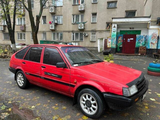 Красный Тойота Королла, объемом двигателя 1.6 л и пробегом 383 тыс. км за 1200 $, фото 2 на Automoto.ua