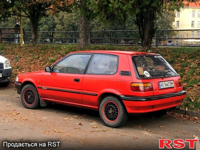 Красный Тойота Королла, объемом двигателя 1.3 л и пробегом 340 тыс. км за 1700 $, фото 2 на Automoto.ua