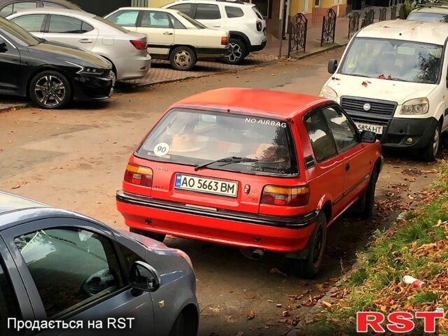 Красный Тойота Королла, объемом двигателя 1.3 л и пробегом 340 тыс. км за 1700 $, фото 3 на Automoto.ua