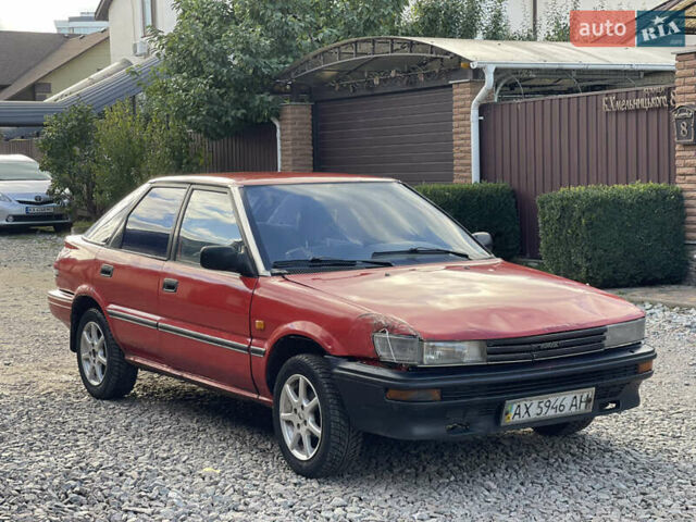 Червоний Тойота Королла, об'ємом двигуна 1.3 л та пробігом 100 тис. км за 1100 $, фото 2 на Automoto.ua