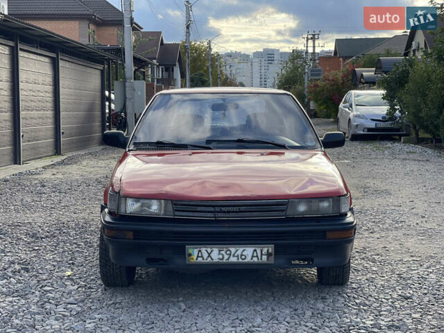 Червоний Тойота Королла, об'ємом двигуна 1.3 л та пробігом 100 тис. км за 1100 $, фото 1 на Automoto.ua