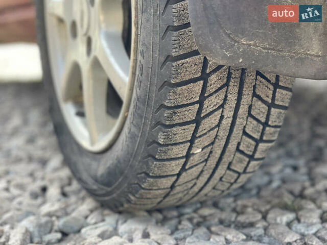 Червоний Тойота Королла, об'ємом двигуна 1.3 л та пробігом 100 тис. км за 1100 $, фото 17 на Automoto.ua