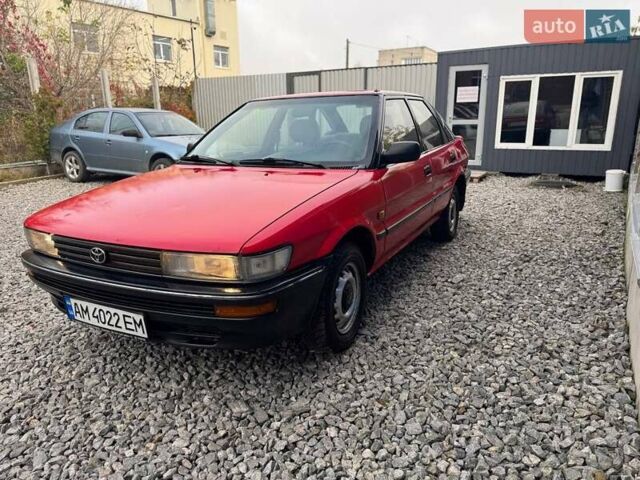 Красный Тойота Королла, объемом двигателя 1.3 л и пробегом 270 тыс. км за 1500 $, фото 5 на Automoto.ua