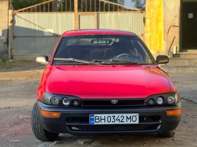Червоний Тойота Королла, об'ємом двигуна 1.3 л та пробігом 180 тис. км за 1600 $, фото 1 на Automoto.ua