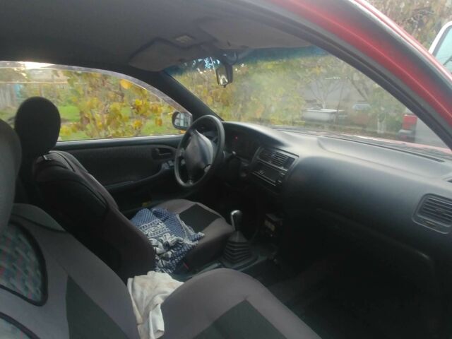 Червоний Тойота Королла, об'ємом двигуна 1.3 л та пробігом 289 тис. км за 2100 $, фото 8 на Automoto.ua