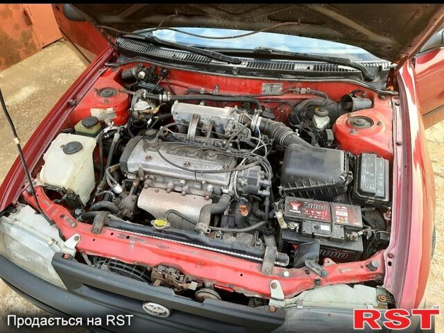 Червоний Тойота Королла, об'ємом двигуна 1.3 л та пробігом 340 тис. км за 2500 $, фото 4 на Automoto.ua