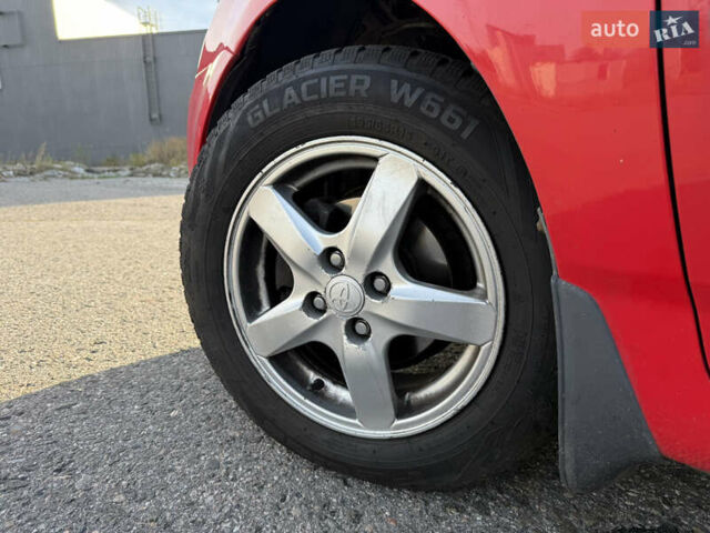 Красный Тойота Королла, объемом двигателя 1.6 л и пробегом 207 тыс. км за 6200 $, фото 5 на Automoto.ua