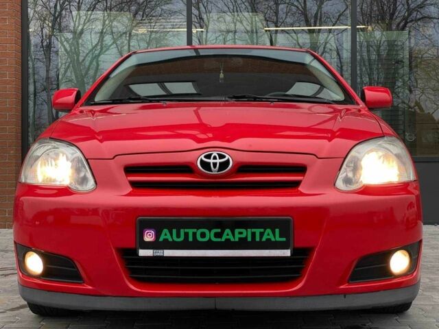 Красный Тойота Королла, объемом двигателя 1.6 л и пробегом 302 тыс. км за 6490 $, фото 1 на Automoto.ua