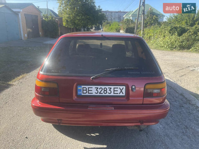Червоний Тойота Королла, об'ємом двигуна 1.3 л та пробігом 187 тис. км за 2350 $, фото 4 на Automoto.ua