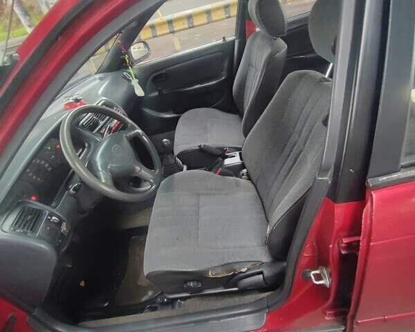 Красный Тойота Королла, объемом двигателя 1.4 л и пробегом 422 тыс. км за 2200 $, фото 2 на Automoto.ua