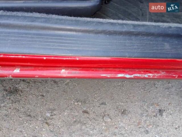 Червоний Тойота Королла, об'ємом двигуна 1.33 л та пробігом 335 тис. км за 2000 $, фото 9 на Automoto.ua
