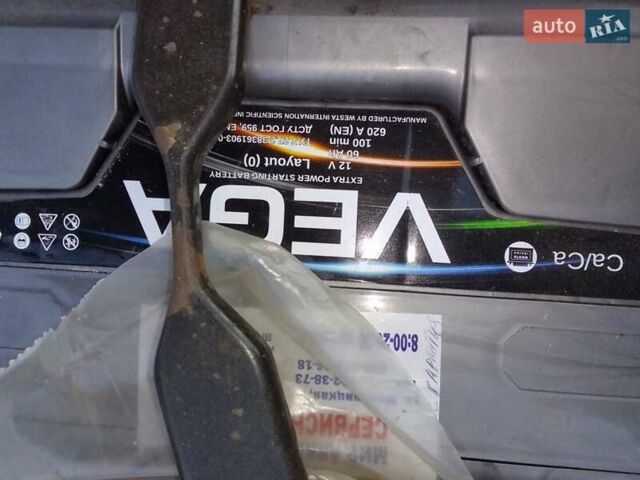 Червоний Тойота Королла, об'ємом двигуна 1.33 л та пробігом 335 тис. км за 2000 $, фото 13 на Automoto.ua