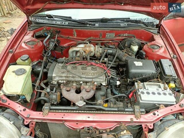 Червоний Тойота Королла, об'ємом двигуна 1.4 л та пробігом 270 тис. км за 1300 $, фото 32 на Automoto.ua