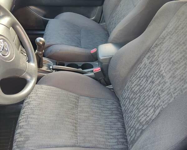 Красный Тойота Королла, объемом двигателя 1.6 л и пробегом 130 тыс. км за 4700 $, фото 12 на Automoto.ua