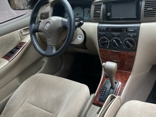 Червоний Тойота Королла, об'ємом двигуна 1.8 л та пробігом 250 тис. км за 5100 $, фото 4 на Automoto.ua