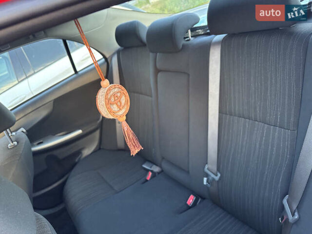 Красный Тойота Королла, объемом двигателя 1.6 л и пробегом 228 тыс. км за 6900 $, фото 12 на Automoto.ua