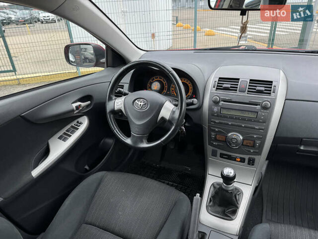 Красный Тойота Королла, объемом двигателя 1.6 л и пробегом 200 тыс. км за 7290 $, фото 26 на Automoto.ua