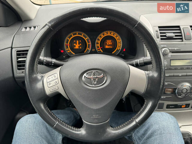 Красный Тойота Королла, объемом двигателя 1.6 л и пробегом 200 тыс. км за 7290 $, фото 18 на Automoto.ua