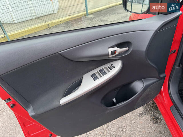 Красный Тойота Королла, объемом двигателя 1.6 л и пробегом 200 тыс. км за 7290 $, фото 13 на Automoto.ua