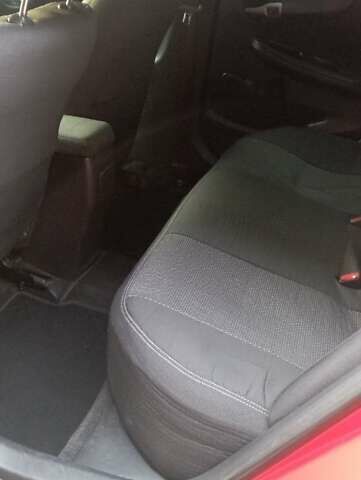 Красный Тойота Королла, объемом двигателя 1.6 л и пробегом 227 тыс. км за 5000 $, фото 7 на Automoto.ua