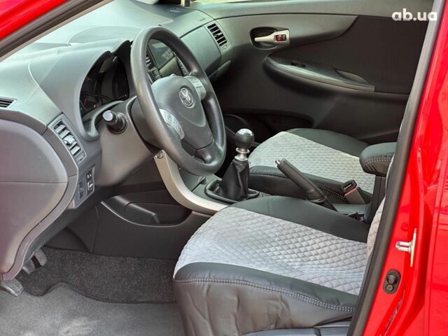 Красный Тойота Королла, объемом двигателя 1.3 л и пробегом 162 тыс. км за 7490 $, фото 9 на Automoto.ua