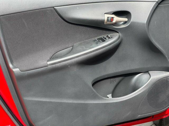 Красный Тойота Королла, объемом двигателя 1.3 л и пробегом 162 тыс. км за 6790 $, фото 10 на Automoto.ua