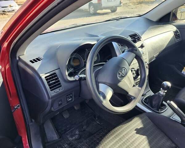 Красный Тойота Королла, объемом двигателя 0 л и пробегом 124 тыс. км за 6500 $, фото 2 на Automoto.ua