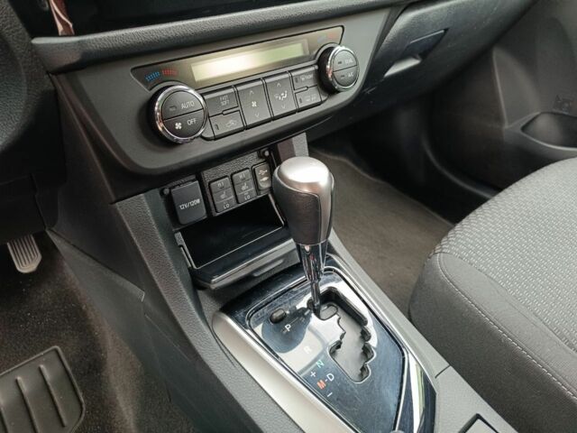 Красный Тойота Королла, объемом двигателя 0 л и пробегом 83 тыс. км за 13800 $, фото 10 на Automoto.ua