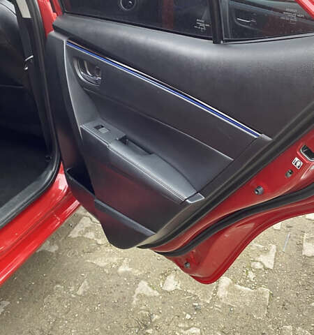 Красный Тойота Королла, объемом двигателя 1.8 л и пробегом 150 тыс. км за 13999 $, фото 13 на Automoto.ua