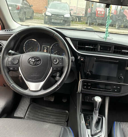 Красный Тойота Королла, объемом двигателя 1.8 л и пробегом 150 тыс. км за 13999 $, фото 7 на Automoto.ua