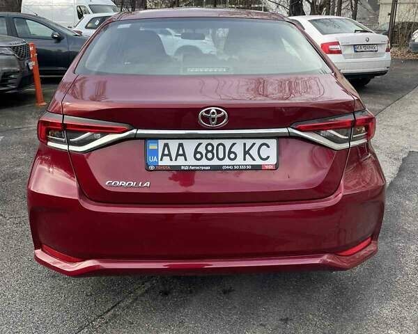 Красный Тойота Королла, объемом двигателя 1.6 л и пробегом 63 тыс. км за 17000 $, фото 5 на Automoto.ua