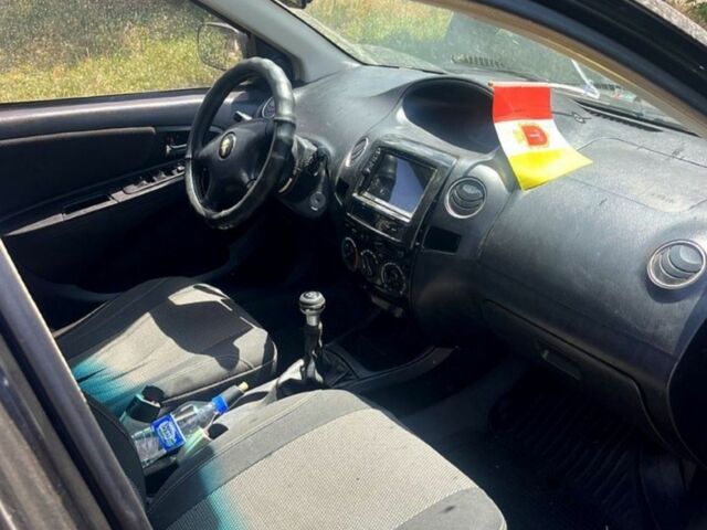 Красный Тойота Королла, объемом двигателя 2 л и пробегом 2 тыс. км за 1250 $, фото 6 на Automoto.ua