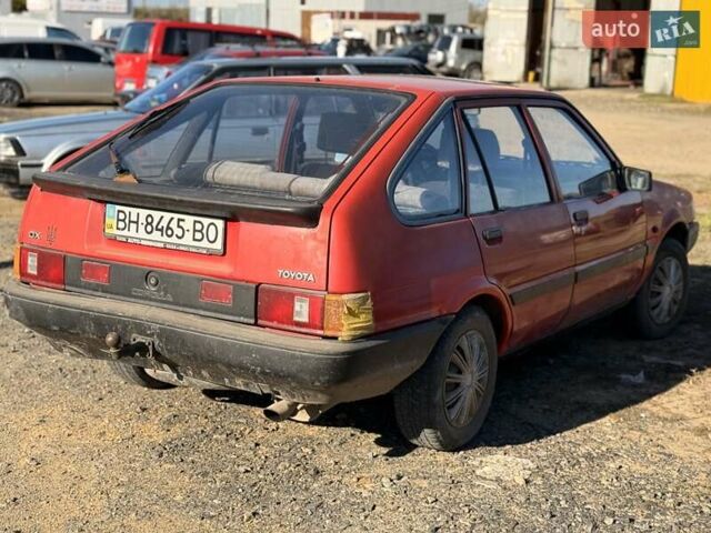 Красный Тойота Королла, объемом двигателя 1.3 л и пробегом 100 тыс. км за 500 $, фото 2 на Automoto.ua