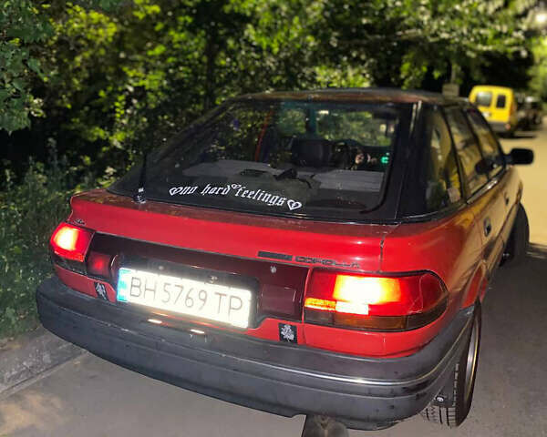 Красный Тойота Королла, объемом двигателя 1.3 л и пробегом 229 тыс. км за 2350 $, фото 3 на Automoto.ua