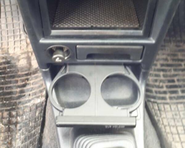 Червоний Тойота Королла, об'ємом двигуна 1.3 л та пробігом 374 тис. км за 2350 $, фото 24 на Automoto.ua