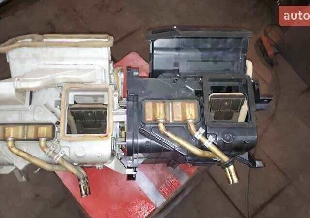 Червоний Тойота Королла, об'ємом двигуна 1.3 л та пробігом 374 тис. км за 2350 $, фото 23 на Automoto.ua