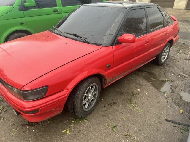 Тойота Королла 1989 в Кропивницком (Кировограде) на Automoto.ua Красный Тойота Королла, объемом двигателя 1.3 л и пробегом 350 тыс. км за 1200 $, фото 2 на Automoto.ua