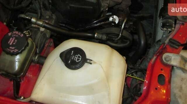 Червоний Тойота Королла, об'ємом двигуна 1.3 л та пробігом 374 тис. км за 2350 $, фото 11 на Automoto.ua