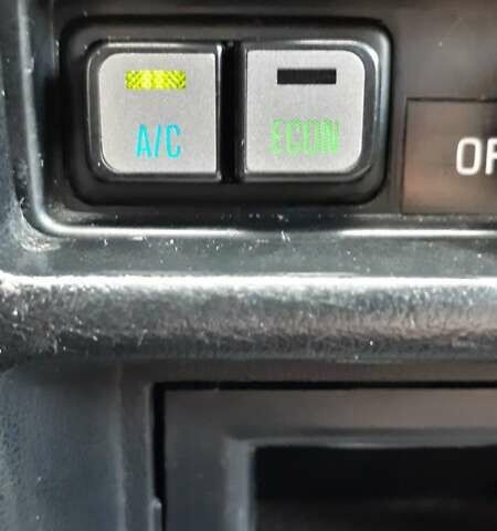 Червоний Тойота Королла, об'ємом двигуна 1.3 л та пробігом 374 тис. км за 2350 $, фото 21 на Automoto.ua